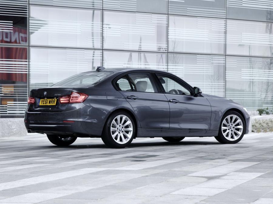  BMW 328i Sedan Modern Line 2012 года  (UK) (фото 2 из 11)